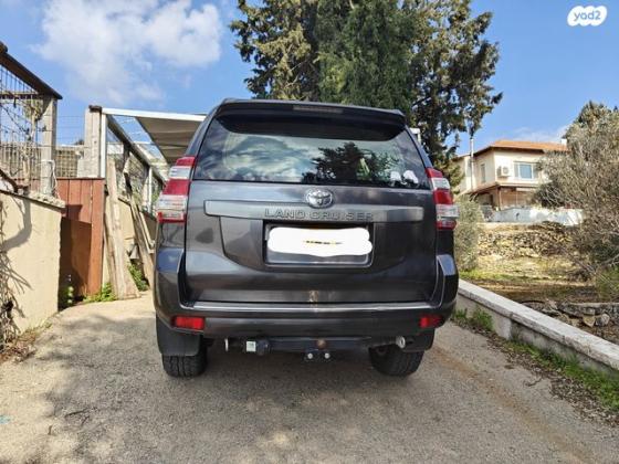 טויוטה לנד קרוזר ארוך 4X4 TS אוט' דיזל 5 מק' 2.8 (177 כ''ס) דיזל 2018 למכירה בבית זית