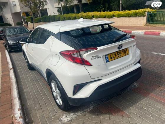 טויוטה C-HR Club הייבריד אוט' 1.8 (98 כ''ס) בנזין 2018 למכירה בבאר יעקב
