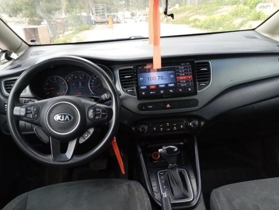 קיה קארנס LX אוט' 7 מק' 2.0 (166 כ"ס) בנזין 2017 למכירה בלב יתיר