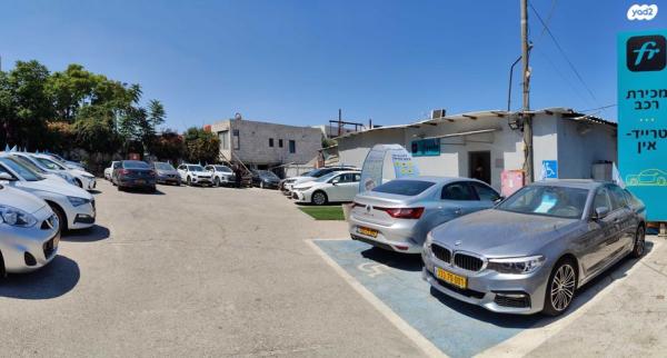 טויוטה פריוס פלאג-אין Comfort היברייד אוט' 1.8 (98 כ''ס) היברידי חשמל / בנזין 2021 למכירה בירושלים