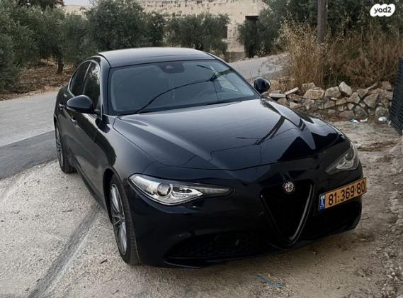 אלפא רומיאו ג'וליה Milano LE אוט' 2.0 (197 כ"ס) בנזין 2017 למכירה במגאר