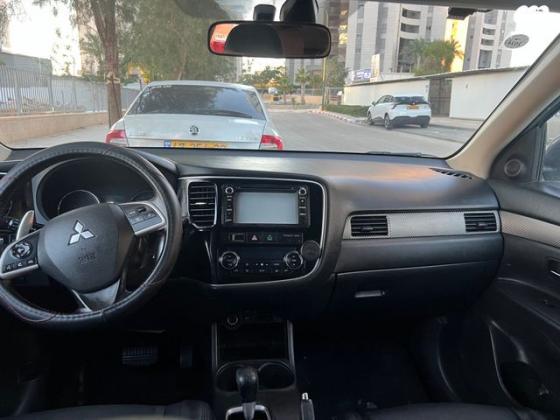 מיצובישי אאוטלנדר 4X4 Elite אוט' 7 מק' 2.0 (150 כ''ס) [2012-2015] בנזין 2014 למכירה בנתניה