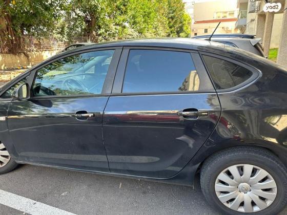 אופל אסטרה Berlina Enjoy סדאן אוט' 1.4 (140 כ"ס) בנזין 2016 למכירה בתל אביב יפו