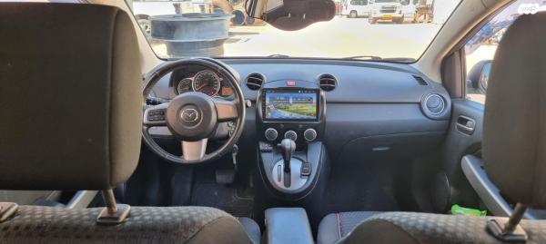 מאזדה H Dynamic אוט' 1.5 (103 כ"ס) בנזין 2013 למכירה בבאר יעקב