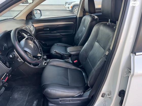 מיצובישי אאוטלנדר 4X4 Elite אוט' 7 מק' 2.0 (150 כ''ס) [2012-2015] בנזין 2014 למכירה בנתניה