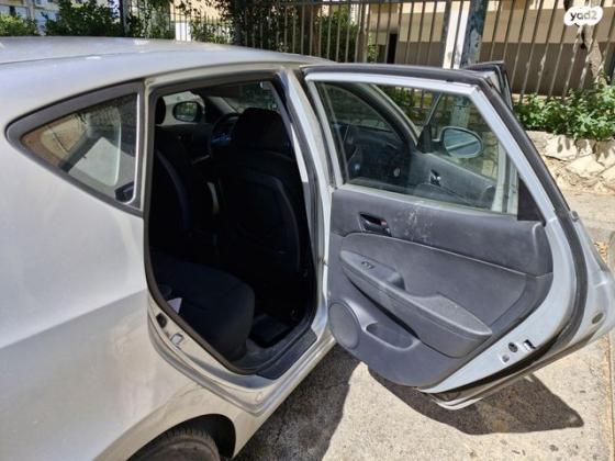 יונדאי i30 Inspire אוט' 1.6 (126 כ''ס) בנזין 2009 למכירה בנתניה