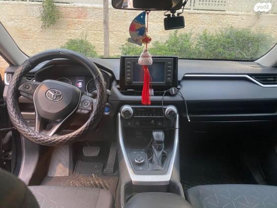 טויוטה RAV4 הייבריד XLE הייבריד אוט' 2.5 (176 כ''ס) בנזין 2021 למכירה בחריש
