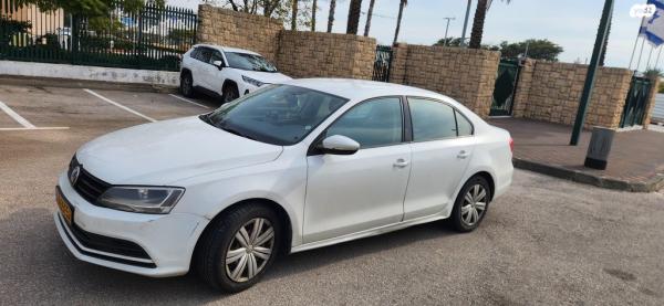 פולקסווגן ג'טה Trendline אוט' 1.2 (105 כ"ס) בנזין 2015 למכירה בחדרה