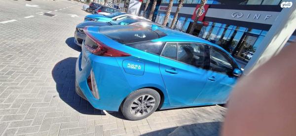 טויוטה פריוס פלאג-אין Comfort היברייד אוט' 1.8 (98 כ''ס) היברידי חשמל / בנזין 2021 למכירה בירושלים