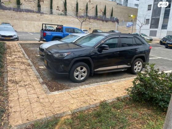 טויוטה RAV4 הייבריד XLE הייבריד אוט' 2.5 (176 כ''ס) בנזין 2021 למכירה בחריש