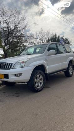 טויוטה לנד קרוזר ארוך 4X4 Luxury אוט' דיזל 8 מק' 3.0 (166 כ''ס) דיזל 2007 למכירה בברק