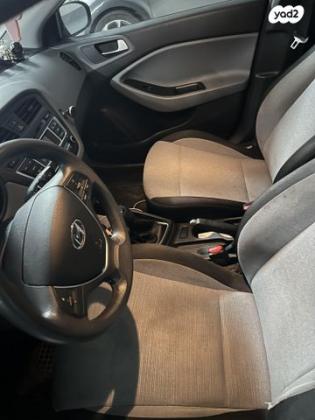 יונדאי i20 Insight ידני 1.2 (85 כ"ס) בנזין 2016 למכירה בגדרה