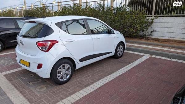 יונדאי i10 Insight ידני 1.0 (66 כ"ס) בנזין 2015 למכירה בראשון לציון