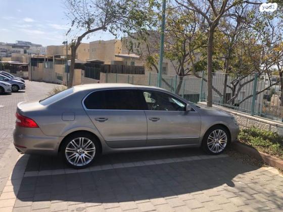 סקודה סופרב (עד 2019) Elegance אוט' 2.0 (200 כ''ס) בנזין 2014 למכירה במודיעין מכבים רעות