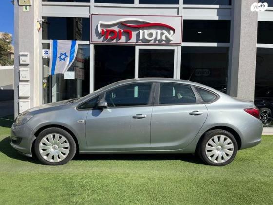 אופל אסטרה Berlina Enjoy סדאן אוט' 1.4 (140 כ"ס) בנזין 2014 למכירה בראשון לציון