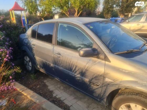 רנו מגאן דור 2 (2004-2010) Business אוט' 4 דל' 1.6 (110 כ''ס) בנזין 2007 למכירה במיתר u002F כרמית