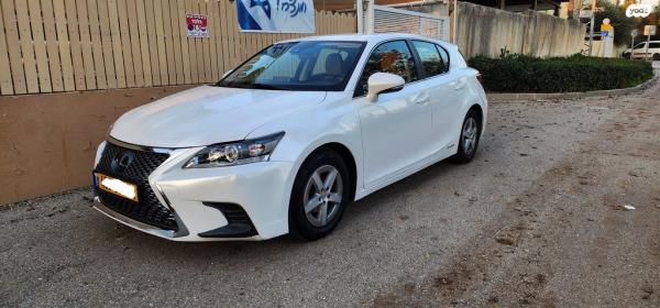 לקסוס CT200H Executive הייבריד אוט' 1.8 (99 כ''ס) בנזין 2018 למכירה בראש העין