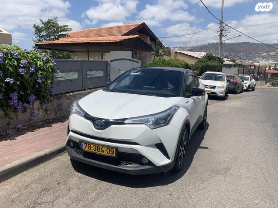 טויוטה C-HR Chic הייבריד אוט' 1.8 (98 כ"ס) בנזין 2017 למכירה בנהריה
