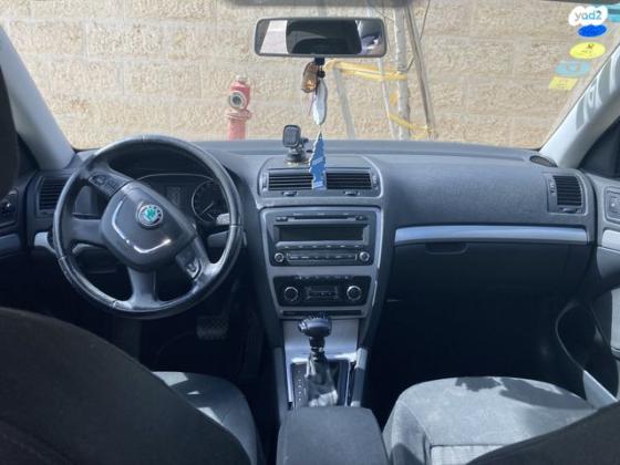 סקודה אוקטביה Elegance אוט' 1.4 (122 כ''ס) בנזין 2010 למכירה במיתר u002F כרמית