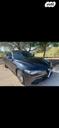 אלפא רומיאו ג'וליה Milano LE אוט' 2.0 (197 כ"ס) בנזין 2017 למכירה במגאר