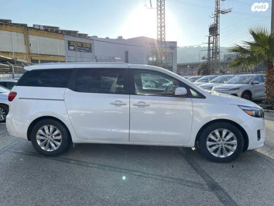 קיה קרניבל EX אוט' 8 מק' 3.3 (276 כ"ס) בנזין 2016 למכירה ב