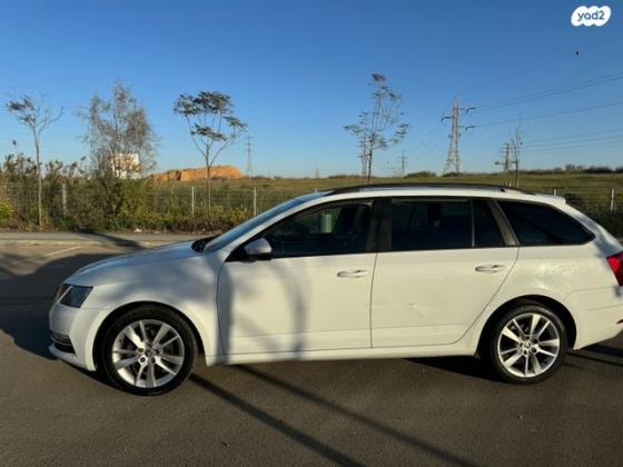 סקודה אוקטביה ספייס Exclusive אוט' 1.4 (150 כ''ס) בנזין 2017 למכירה בבאר שבע