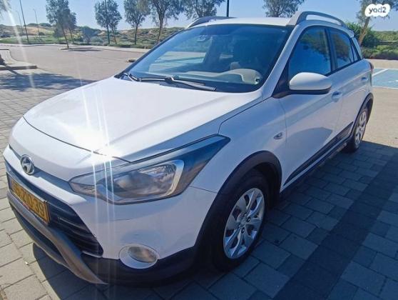 יונדאי i20 קרוס Cross Inspire אוט' 1.4 (100 כ"ס) בנזין 2016 למכירה בנתניה