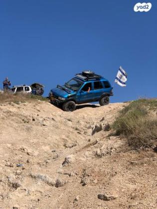 קיה ספורטז' 4X4 DLX אוט' 2.0 (128 כ''ס) בנזין 2000 למכירה בבת ים