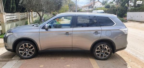 מיצובישי אאוטלנדר 4X4 Limited אוט' 7 דיזל מק' 2.3 (150 כ"ס) דיזל 2015 למכירה באחיטוב