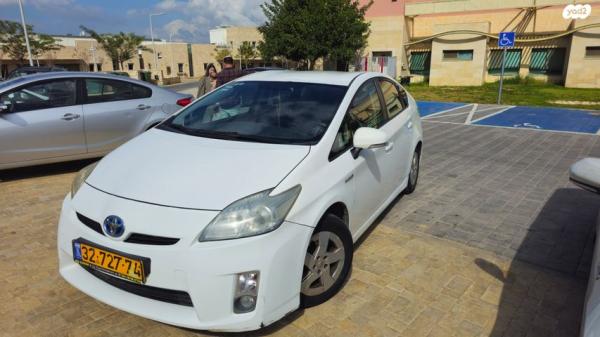 טויוטה פריוס GLI הייבריד אוט' 1.8 (99 כ"ס) בנזין 2011 למכירה באופקים