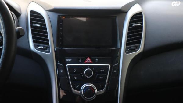 יונדאי i30 Inspire סטיישן אוט' 1.6 (135 כ"ס) בנזין 2014 למכירה בירושלים