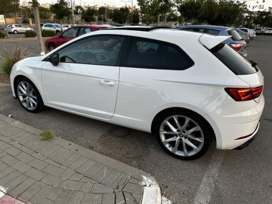 סיאט לאון FR Plus אוט' 3 דל' 1.8 (180 כ"ס) בנזין 2018 למכירה בחולון