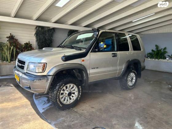 איסוזו טרופר קצר 4X4 S אוט' 3.5 (215 כ''ס) בנזין 1999 למכירה בטבריה