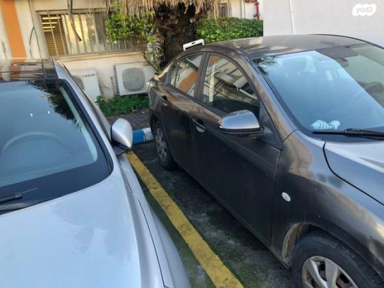 מאזדה i Active סדאן אוט' 1.6 (105 כ''ס) בנזין 2009 למכירה בראשון לציון