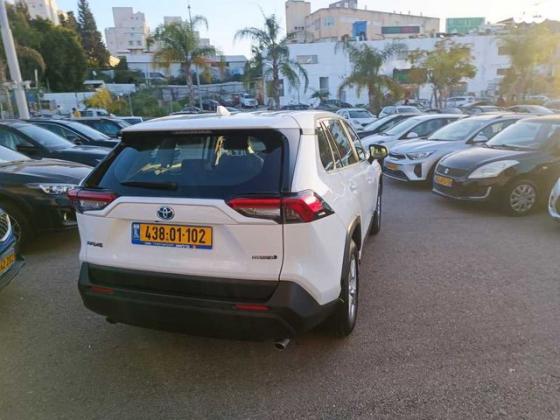טויוטה RAV4 הייבריד E-volve הייבריד אוט' 2.5 (178 כ''ס) בנזין 2021 למכירה בראשון לציון