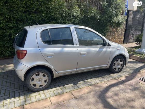 טויוטה יאריס Sol אוט' 1.3 (87 כ''ס) בנזין 2004 למכירה ביהוד מונוסון