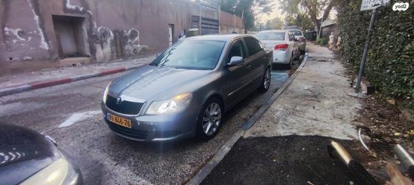 סקודה אוקטביה Ambiente אוט' 1.2 (105 כ''ס) בנזין 2012 למכירה בעלי זהב