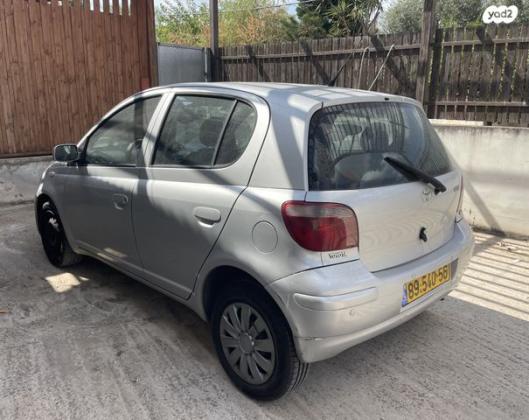 טויוטה יאריס Sol אוט' 1.3 (87 כ''ס) בנזין 2004 למכירה בשוהם