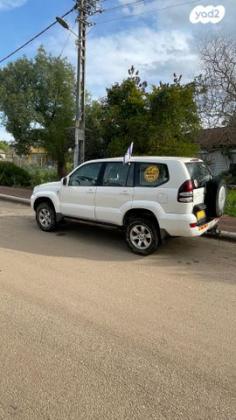 טויוטה לנד קרוזר ארוך 4X4 Luxury אוט' דיזל 8 מק' 3.0 (166 כ''ס) דיזל 2007 למכירה בברק