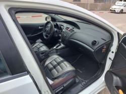 הונדה סיוויק האצ'בק החדשה Comfort אוט' 1.8 (142 כ''ס) בנזין 2012 למ
