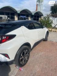 טויוטה C-HR Chic הייבריד אוט' 1.8 (98 כ"ס) בנזין 2020 למכירה ברמלה