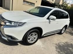 מיצובישי אאוטלנדר Instyle אוט' 5 מק' 2.0 (150 כ"ס) בנזין 2017 למכיר