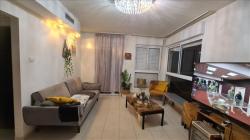 דירה 4 חדרים להשכרה בחיפה | הבישוף חג'אר | עבאס
