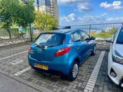 מאזדה H Active אוט' 1.5 (103 כ"ס) בנזין 2012 למכירה בחיפה
