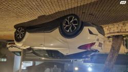 טויוטה C-HR Chic הייבריד אוט' 1.8 (98 כ"ס) בנזין 2017 למכירה ברחוב