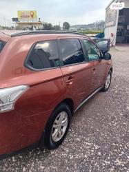 מיצובישי אאוטלנדר 4X4 Supreme אוט' 7 מק' 2.0 (150 כ"ס) בנזין 2013 למכ