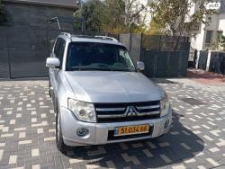 מיצובישי פג'רו ארוך 4X4 Limited אוט' דיזל 7 מק' 3.2 (170 כ''ס) דיזל 2