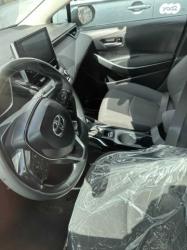 טויוטה קורולה הייבריד Sun סדאן אוט' 1.8 (98 כ''ס) בנזין 2021 למכ