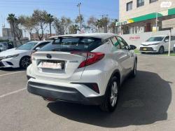 טויוטה C-HR Club הייבריד אוט' 1.8 (98 כ''ס) בנזין 2018 למכירה בבת י