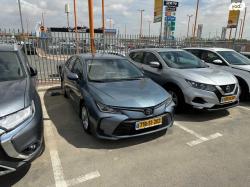 טויוטה קורולה הייבריד Sun סדאן אוט' 1.8 (98 כ''ס) בנזין 2021 למכ